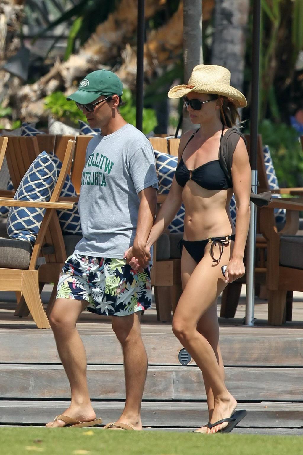 16P Hilary Swank wearing sexy black bikini poolside in Hawaii