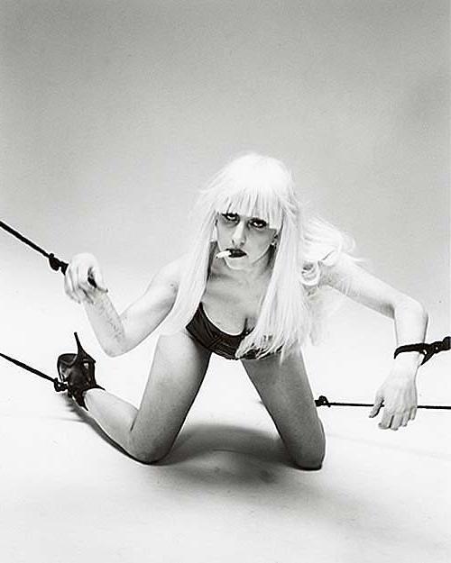 16P Lady Gaga posing nude and showing big boobs and nice pussy