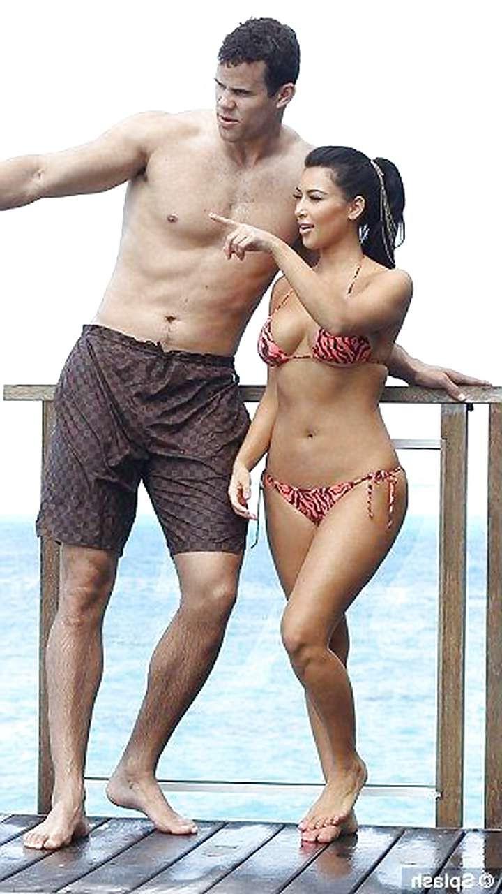 16P Kim Kardashian showing white panties upskirt and enjoy in bikini with boyfriend
