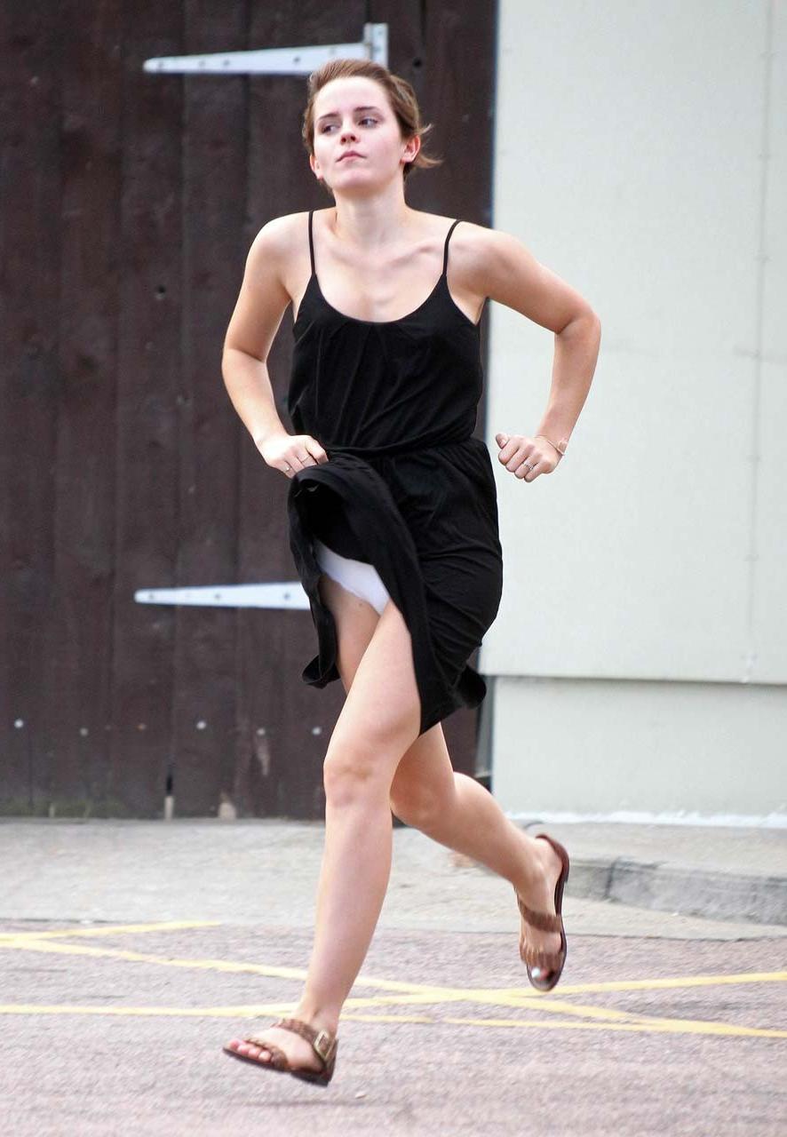 16P Emma Watson fucking sexy and hot paparazzi upskirt photos