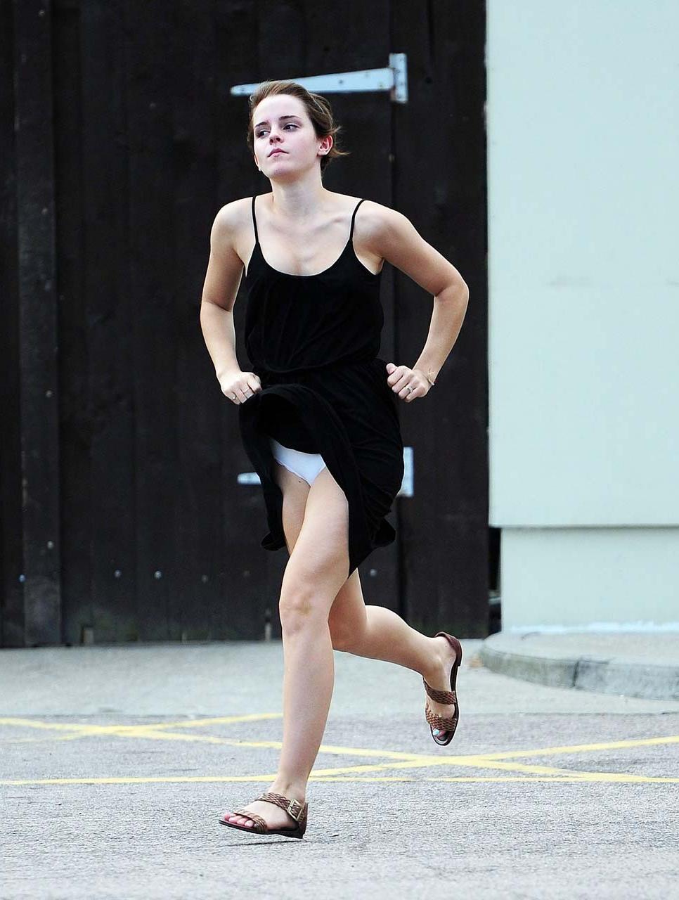 16P Emma Watson fucking sexy and hot paparazzi upskirt photos