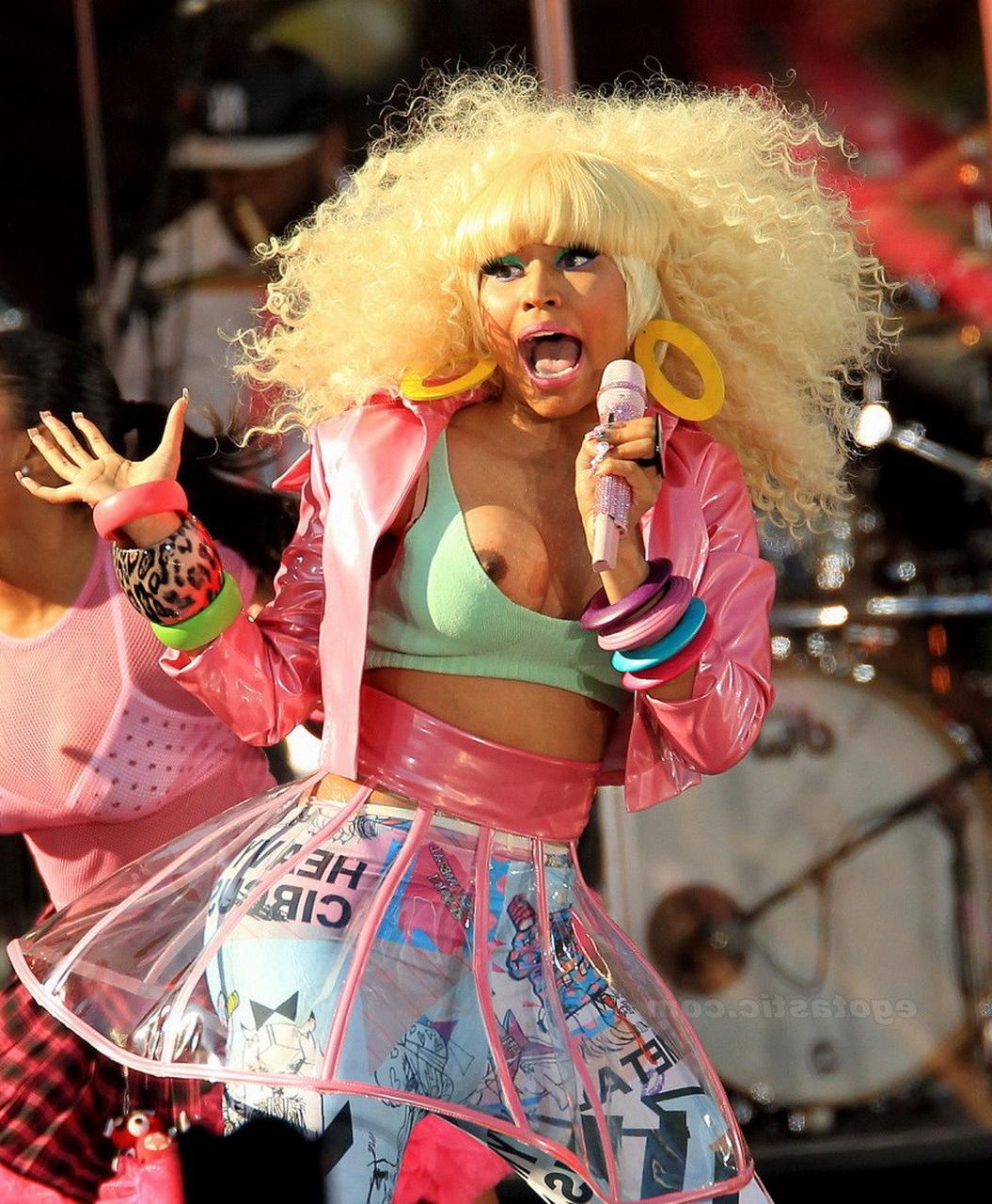 16P Nicki Minaj nipple slip on Good Morning America show