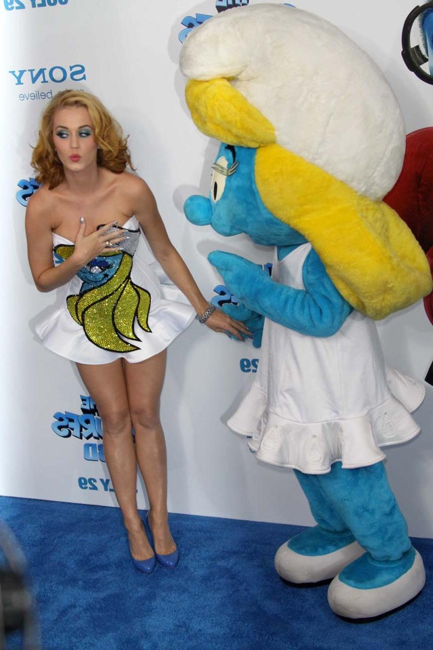 16P Katy Perry exposing fucking sexy body and hot upskirt paparazzi photos