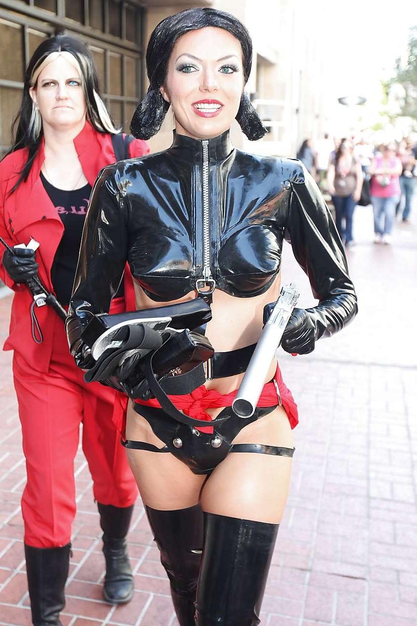 16P Adrianne Curry sunbathing topless and posing in fuckme boots