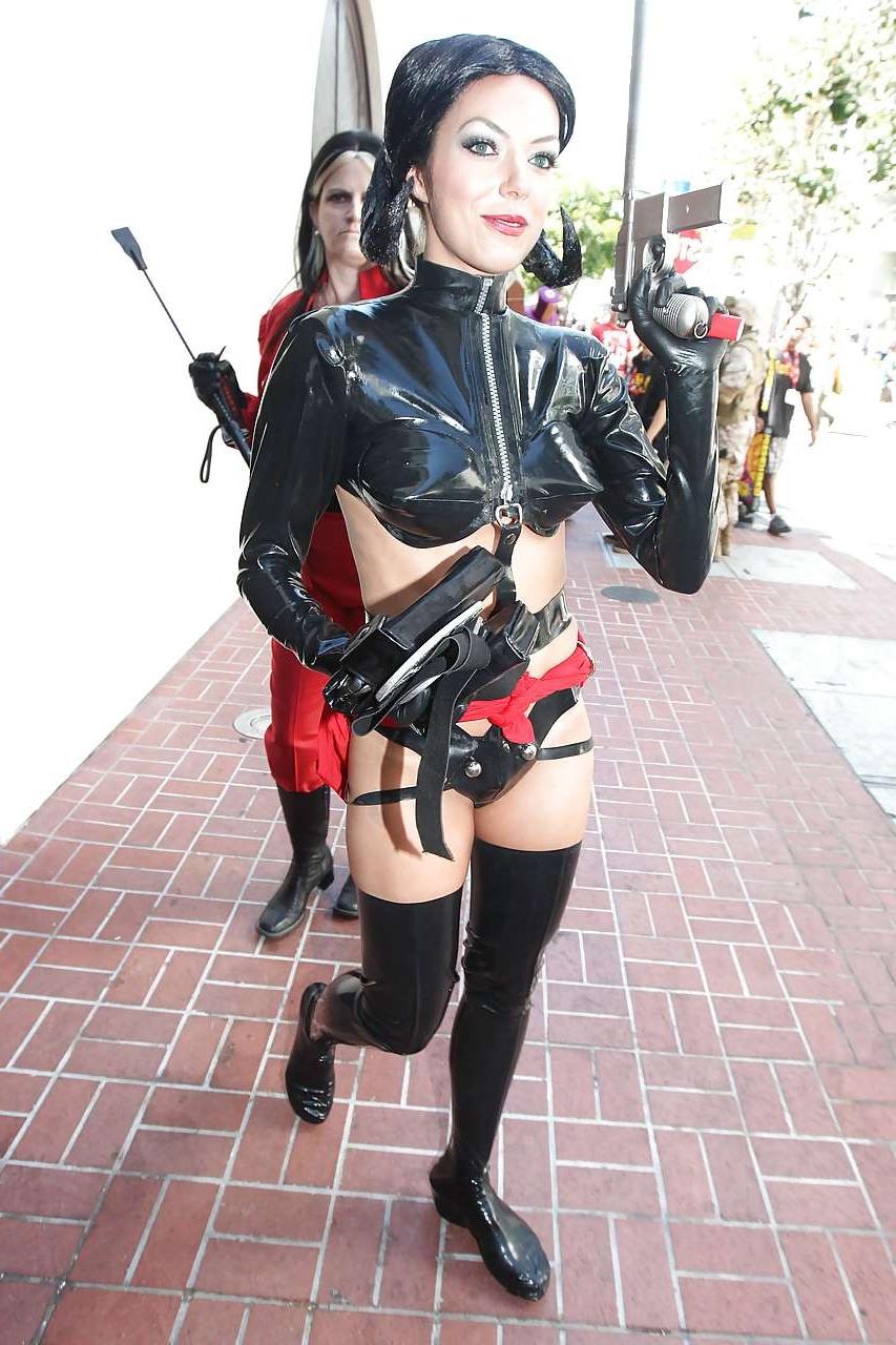16P Adrianne Curry sunbathing topless and posing in fuckme boots