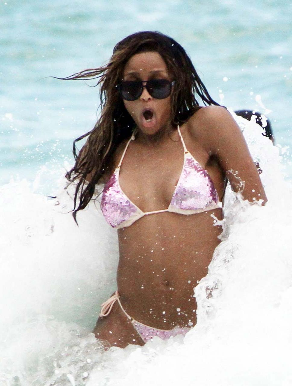 16P Ciara exposing her fucking sexy body and hot ass in bikini on beach