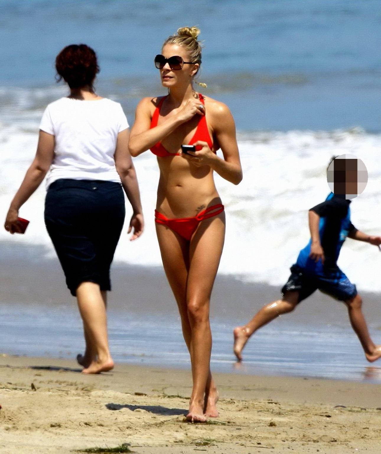 16P LeAnn Rimes wearing skimpy red bikini on Malibu Beach