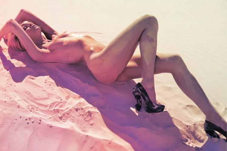 10P Erin Heatherton showing their super sexy ravishing body,tits and ass