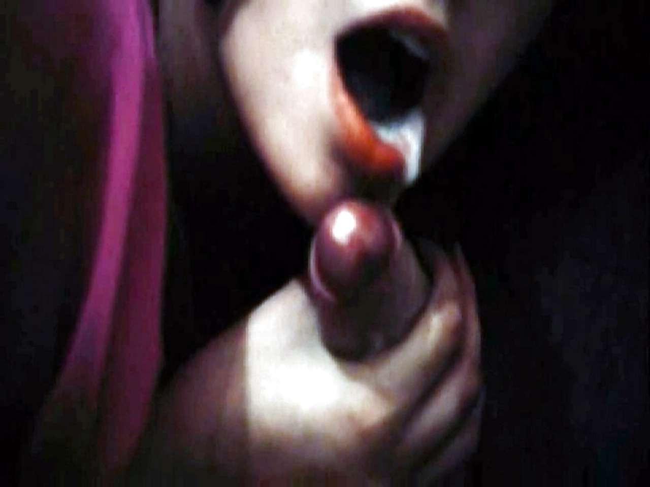 16P Lina Romay giving blowjob and showing her pussy and licking photos