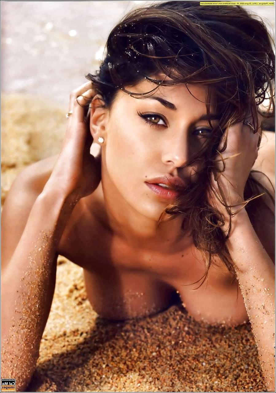 16P Belen Rodriguez exposing her nice big tits while making out with boyfriend on be