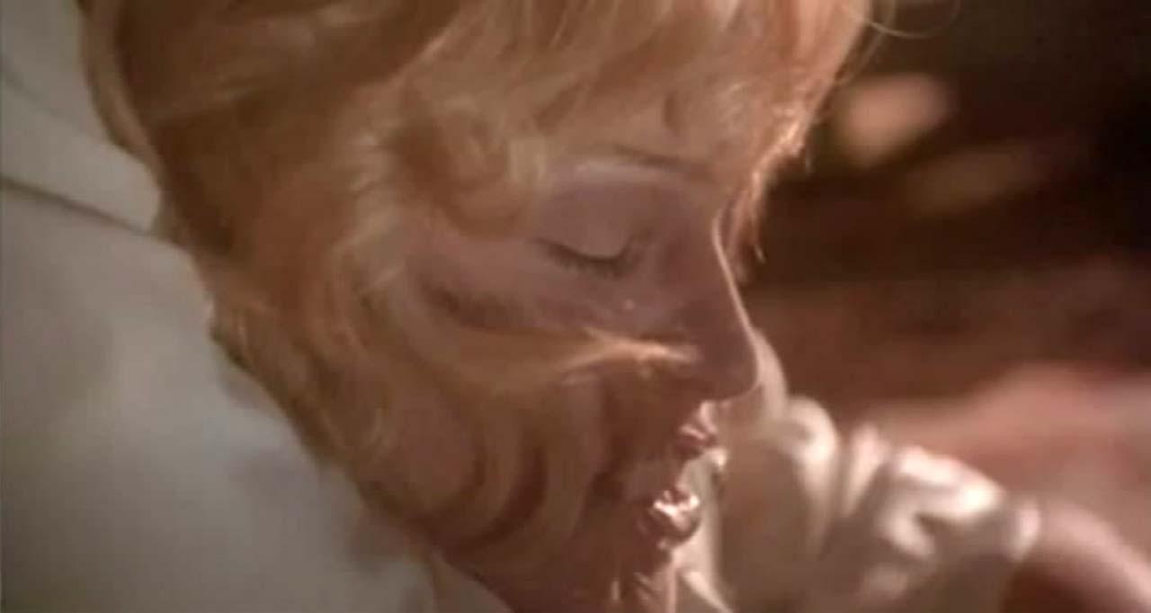 16P Madonna get fucking very hard and exposing her huge boobs