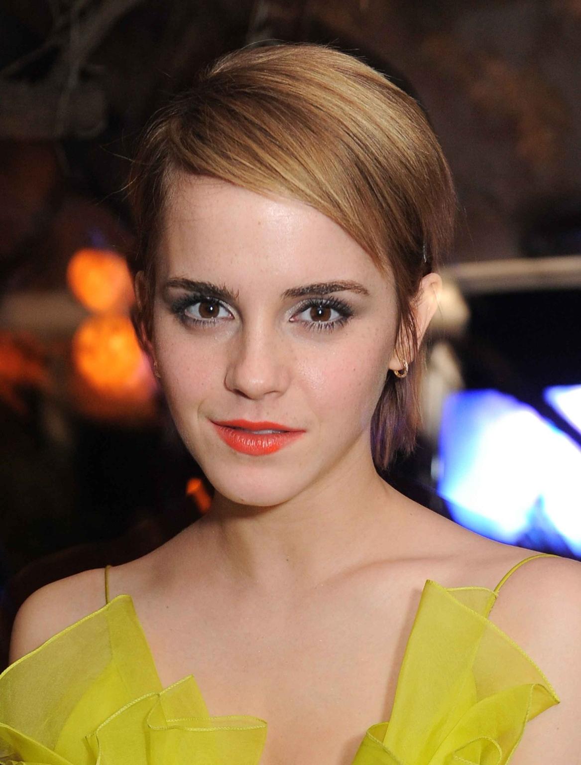 16P Emma Watson showing side-boob at MTV Movie Awards afterparty in Hollywood