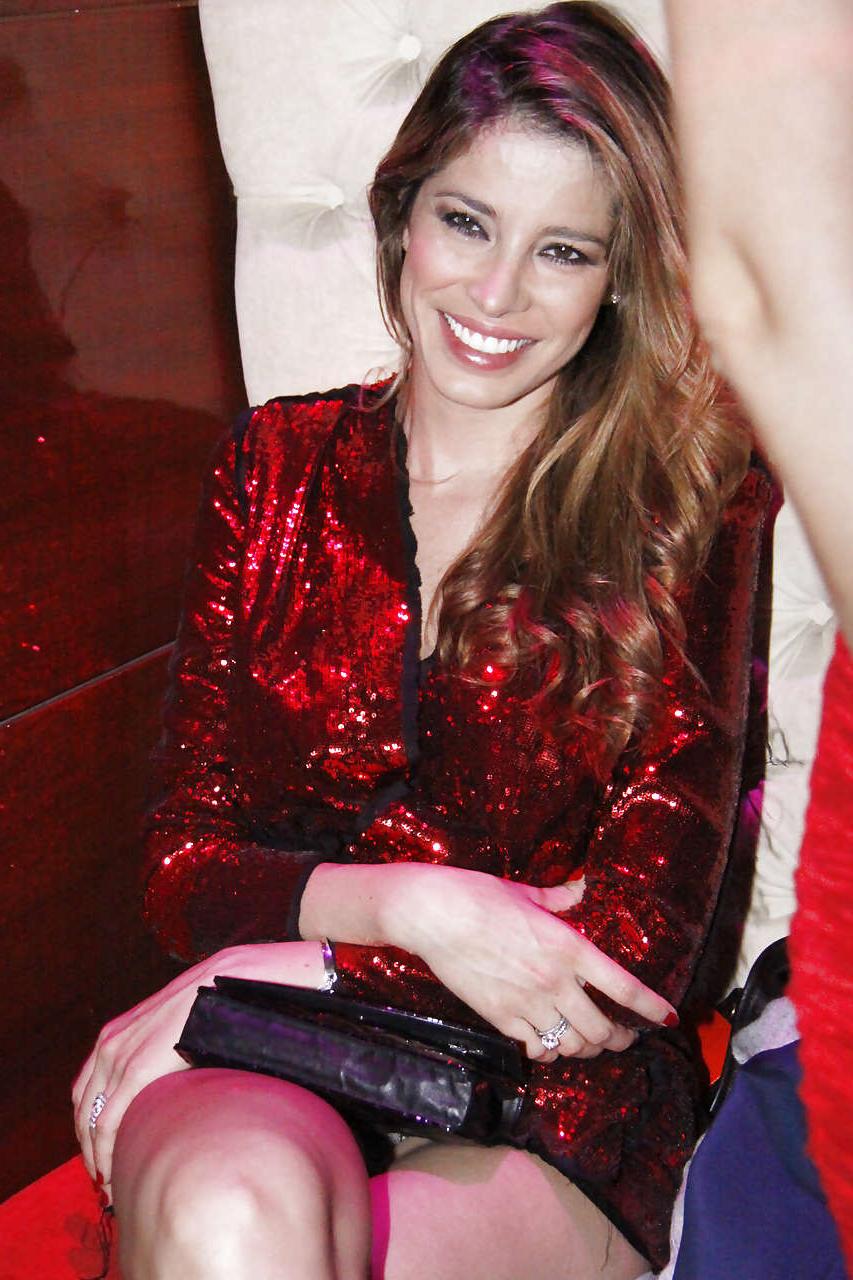 16P Aida Yespica showing transparent panties upskirt paparazzi pictures and her big 