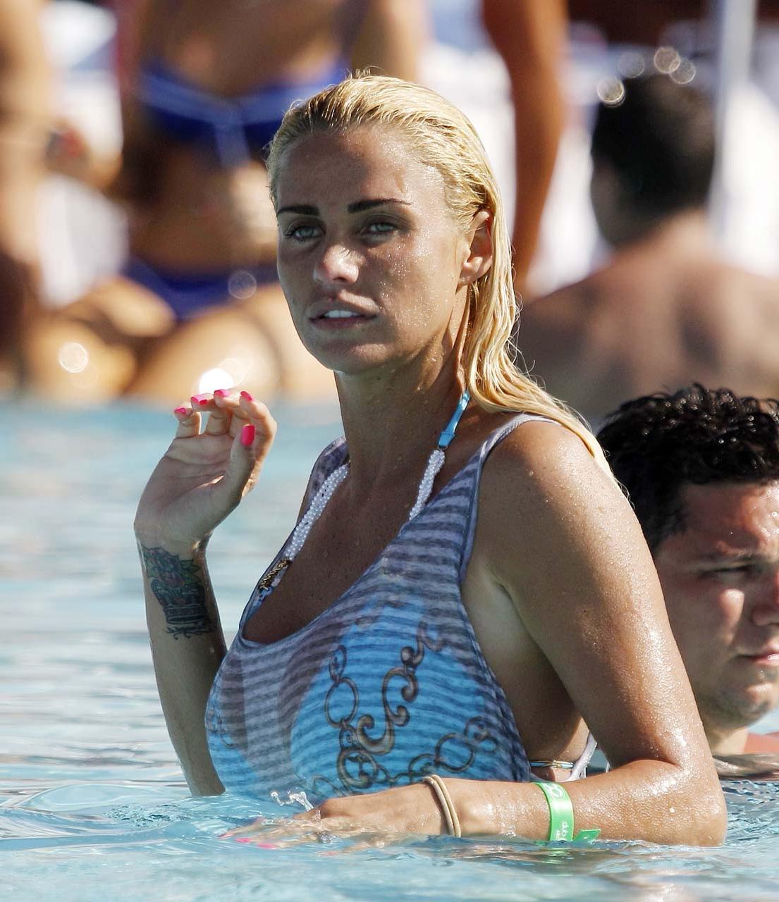 16P Katie Price Jordan looking sexy in bikini with boyfriend in pool paparazzi pictu