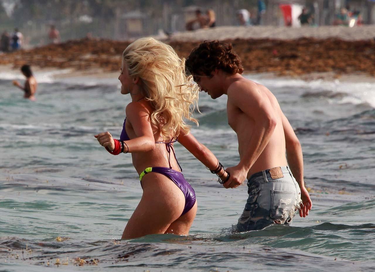 16P Julianne Hough showing her great ass in thong bikini on beach paparazzi pictures