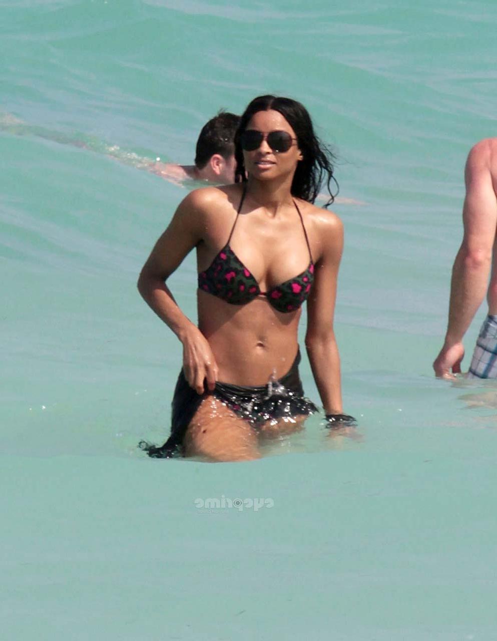 16P Ciara exposing her fucking sexy body and huge cleavage in bikini on beach