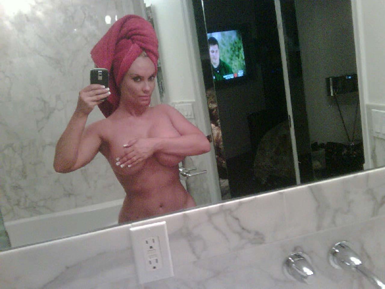 16P Nicole Coco Austin exposing very sexy ass in thong and huge boobs