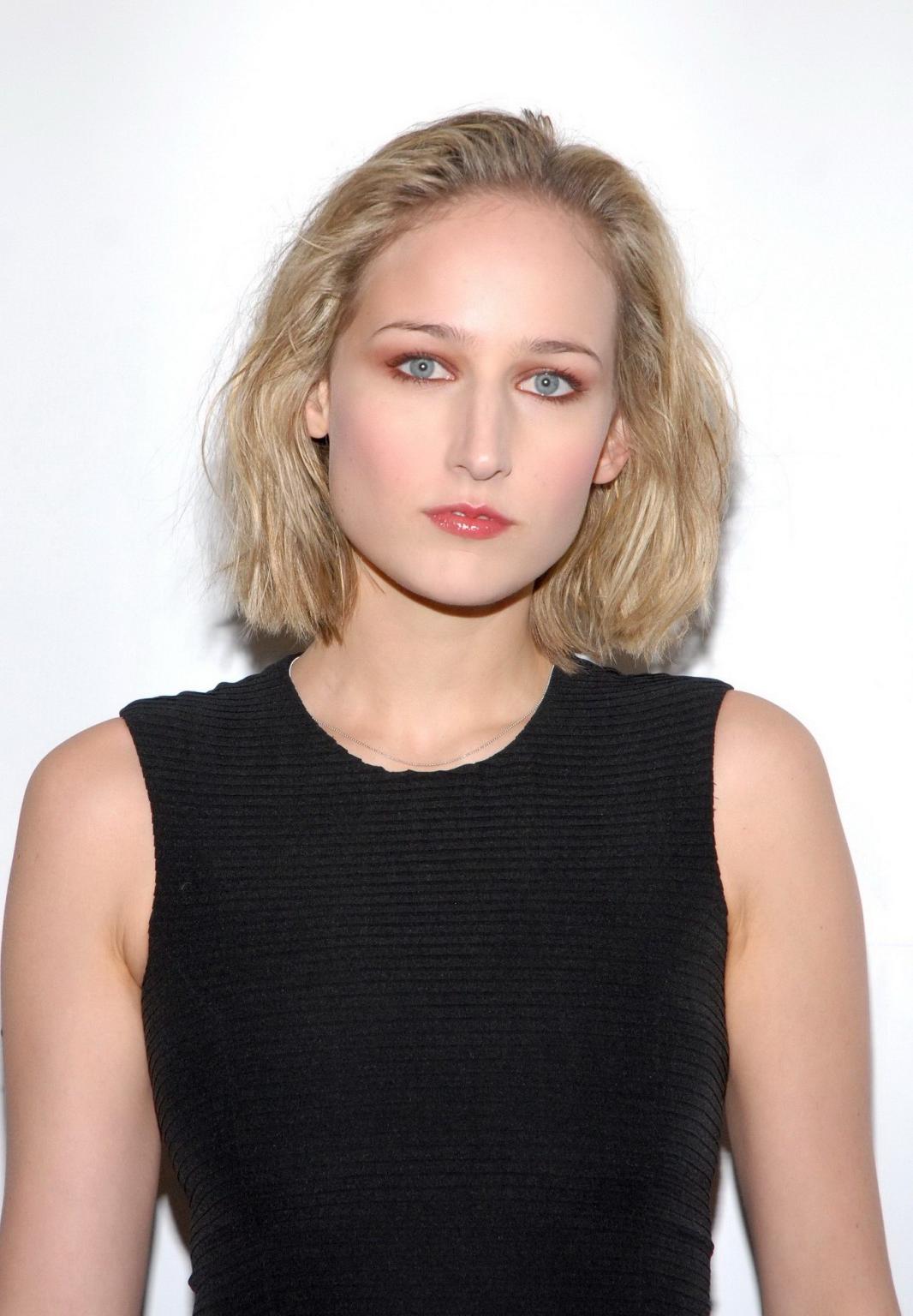 16P Leelee Sobieski topless but hiding her boobs for 'I Love You' magazine photoshoo