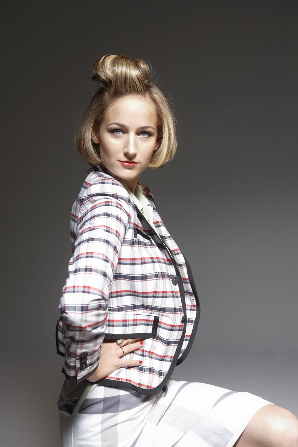 16P Leelee Sobieski topless but hiding her boobs for 'I Love You' magazine photoshoo