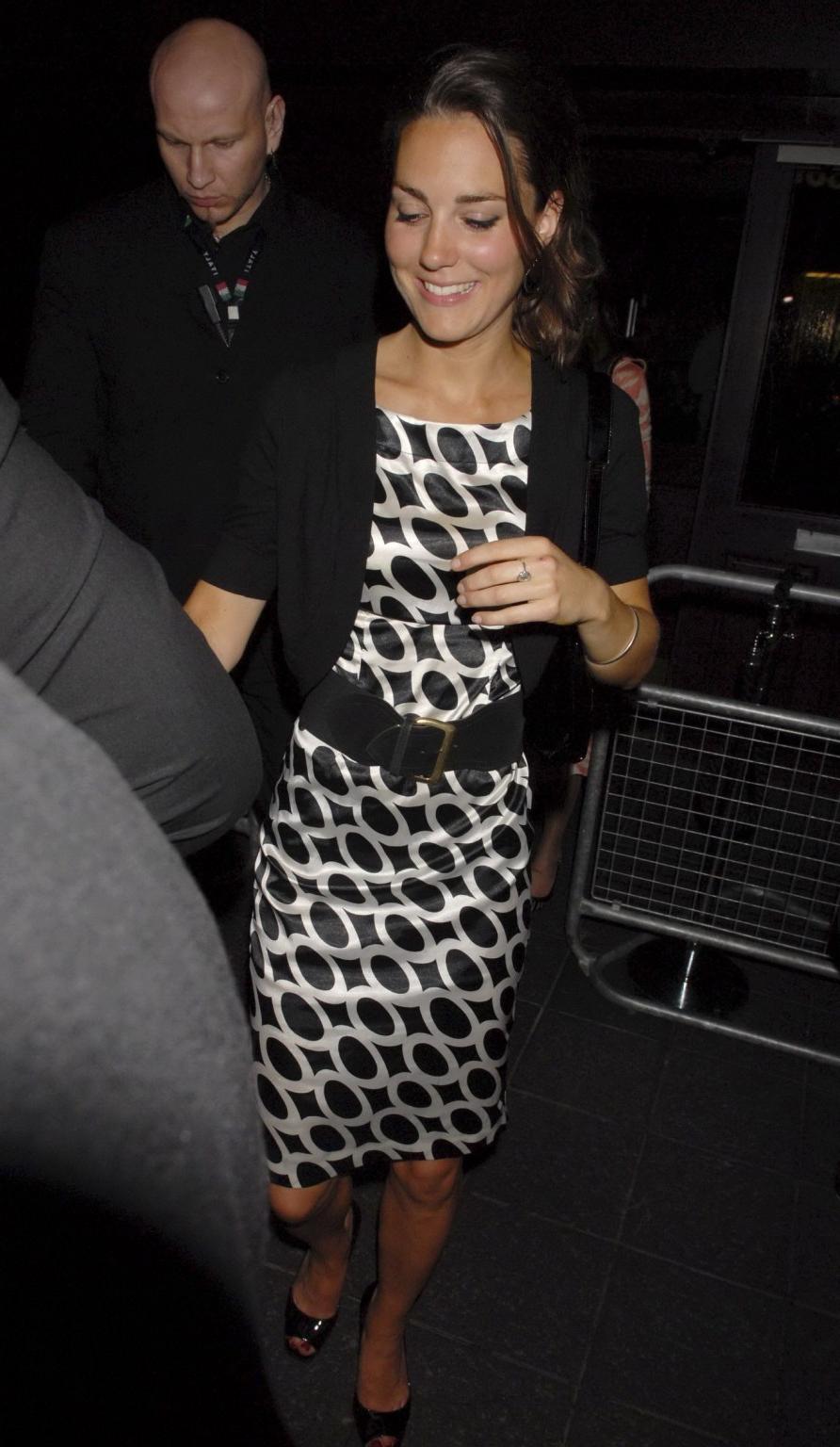 16P Kate Middleton flashing her royal panties outside Boujis Nightclub
