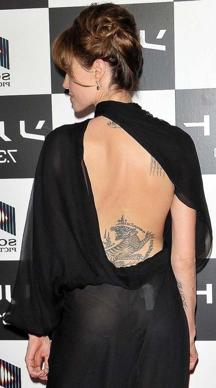 16P Angelina Jolie get fucking very hard and exposing her huge boobs