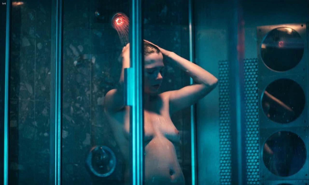 16P Michelle Williams showing her nice boobs and fucking hard from behind in movie