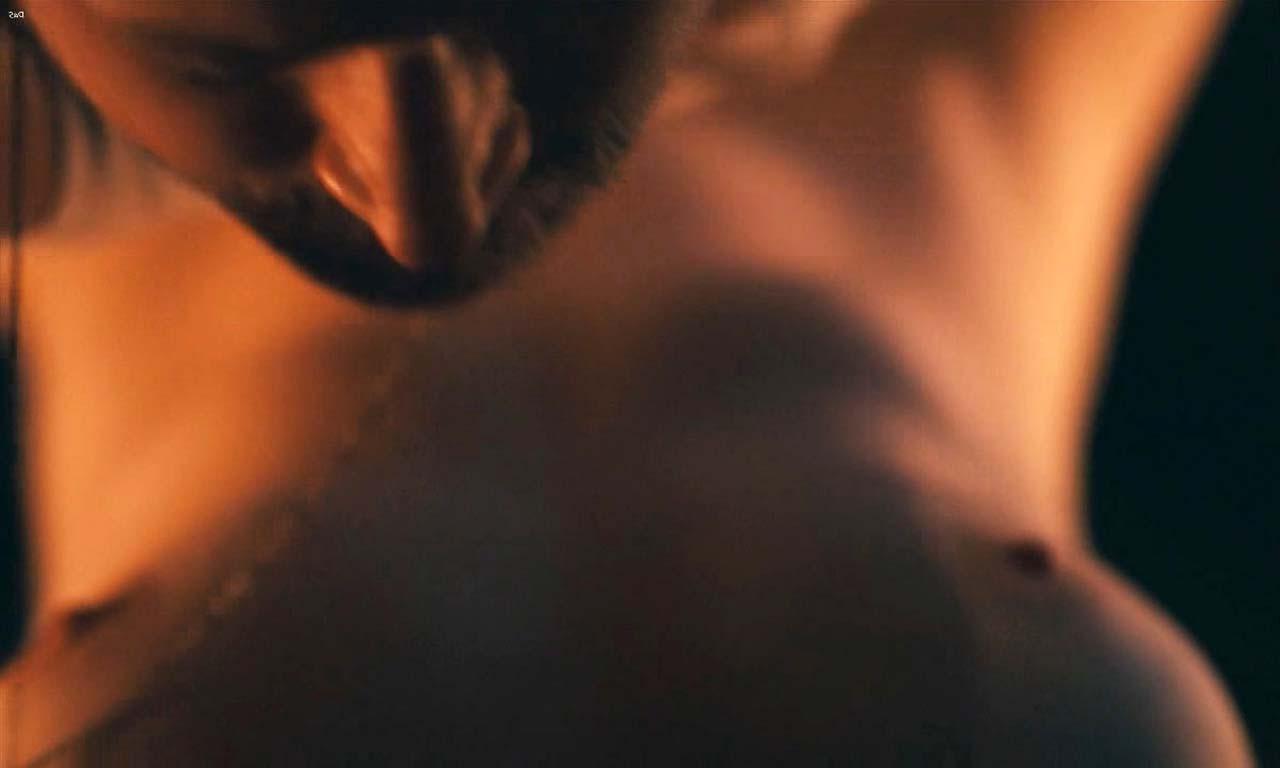16P Michelle Williams showing her nice boobs and fucking hard from behind in movie