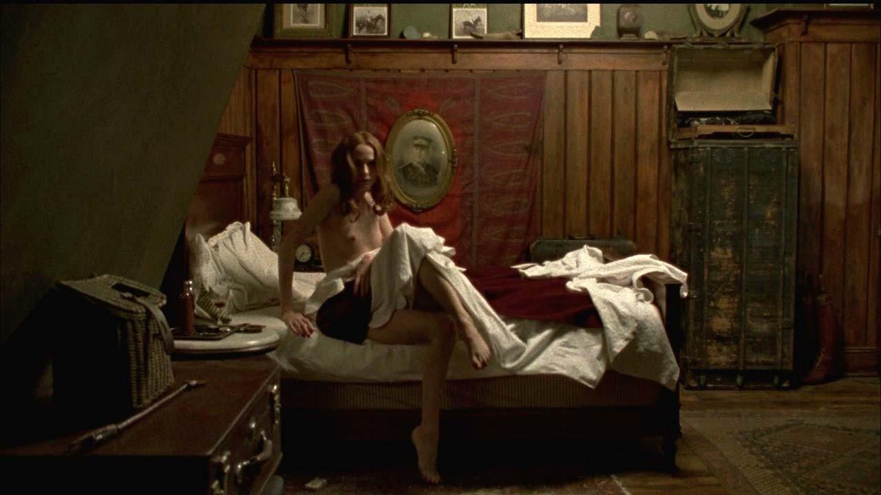 16P Evan Rachel Wood exposing her nice big boobs and hairy pussy in nude movie scene