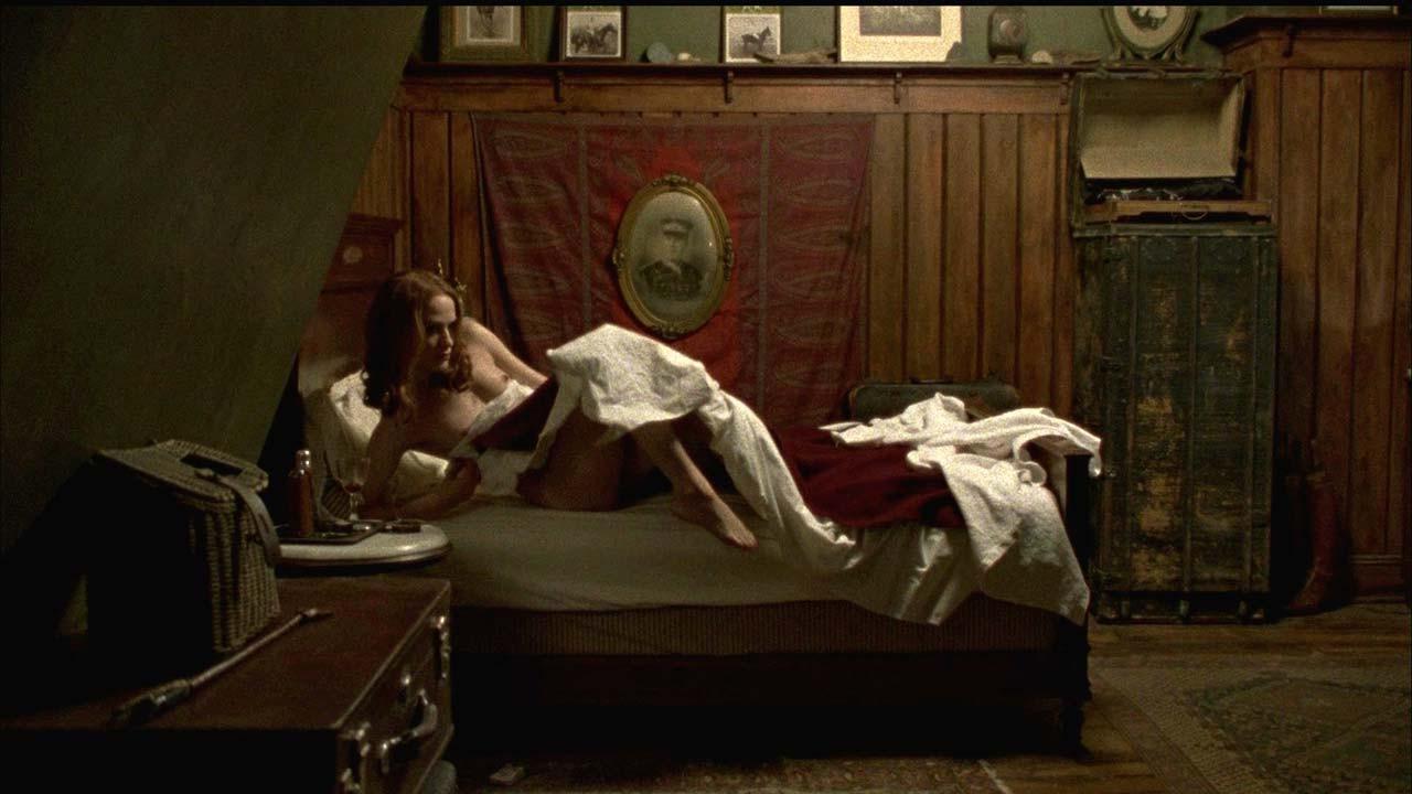 16P Evan Rachel Wood exposing her nice big boobs and hairy pussy in nude movie scene