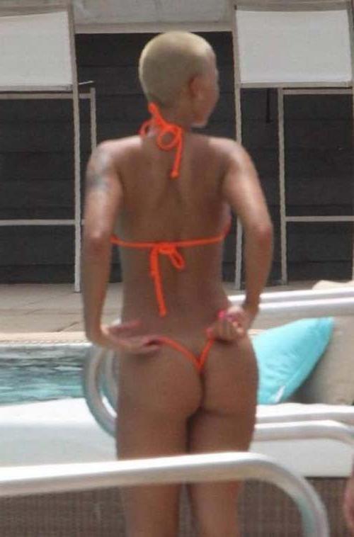 10P Amber Rose showing their super sexy ravishing body and big tits and ass