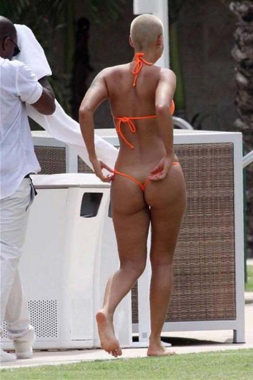 10P Amber Rose showing their super sexy ravishing body and big tits and ass