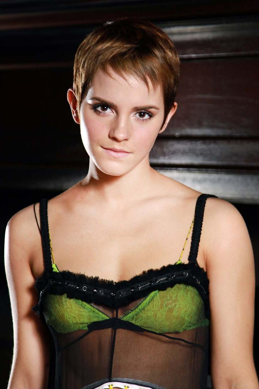 16P Emma Watson looking fucking sexy and hot in nice see thru dress
