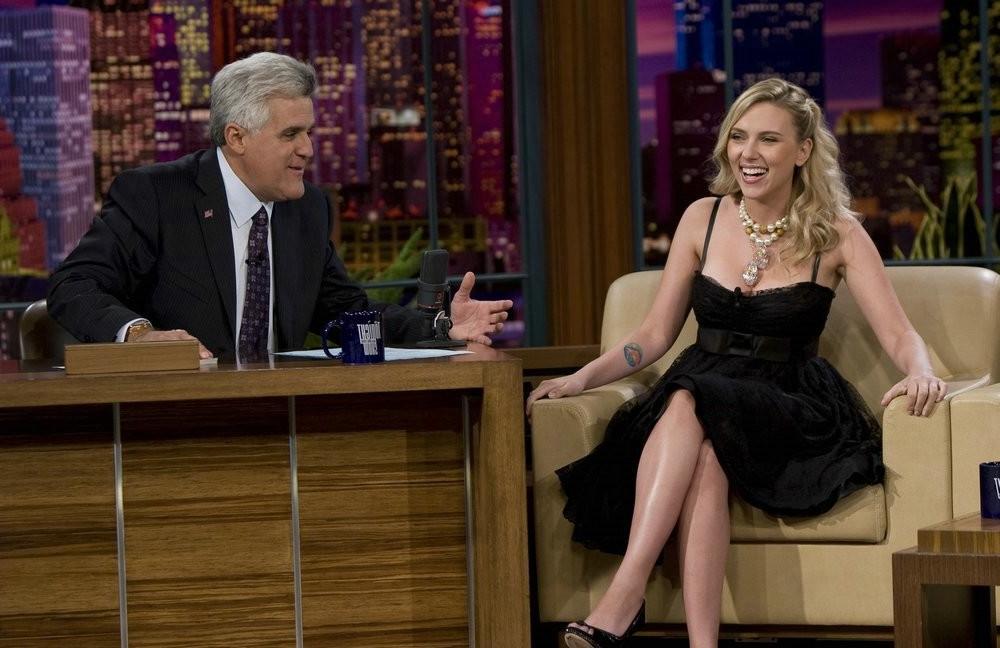 18P Photos of the gorgeous Scarlett Johansson and her nice breasts