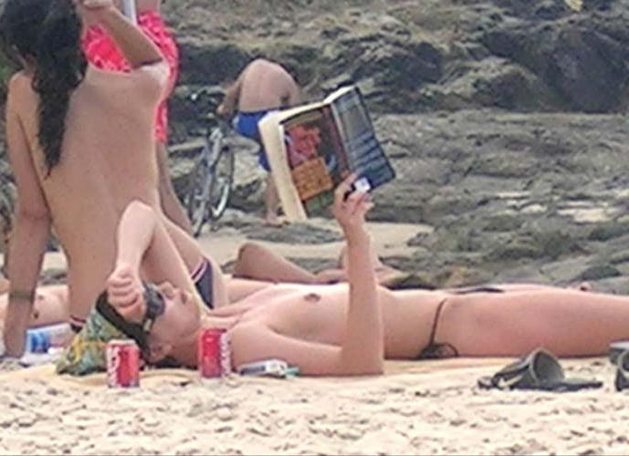 10P Charlize Theron showing their super sexy ravishing body and big tits