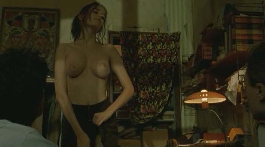 10P Eva Green showing their super sexy ravishing body and big tits