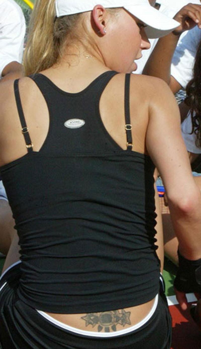 15P Anna Kournikova wonderful body in black lingerie