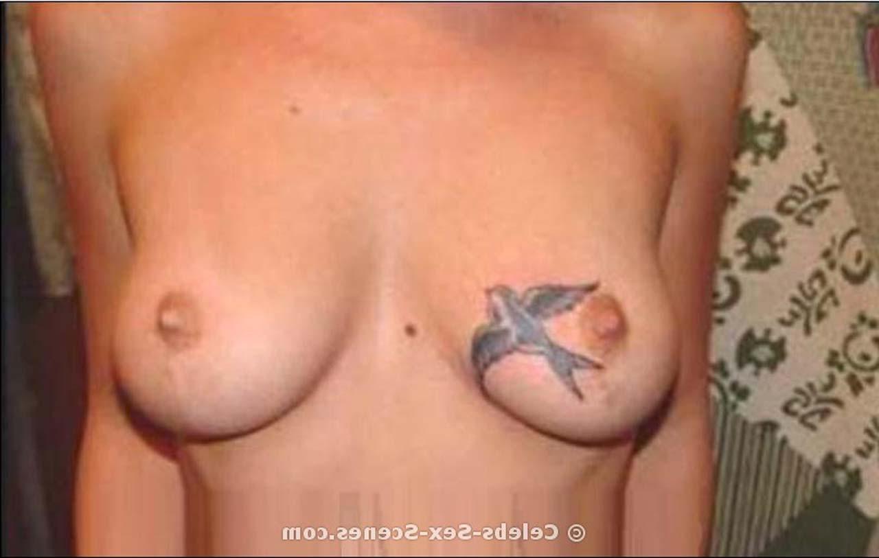 16P Christina Ricci fucking sexy and hot leaked topless photos