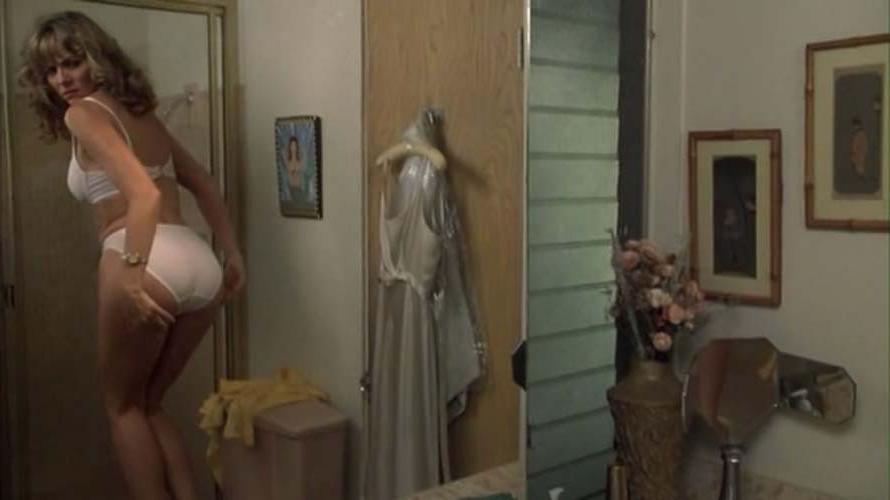 10P Kim Cattrall showing their super sexy ravishing body and big tits