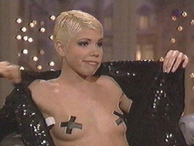 10P Judith Hildebrandt showing their super sexy ravishing body and big tits