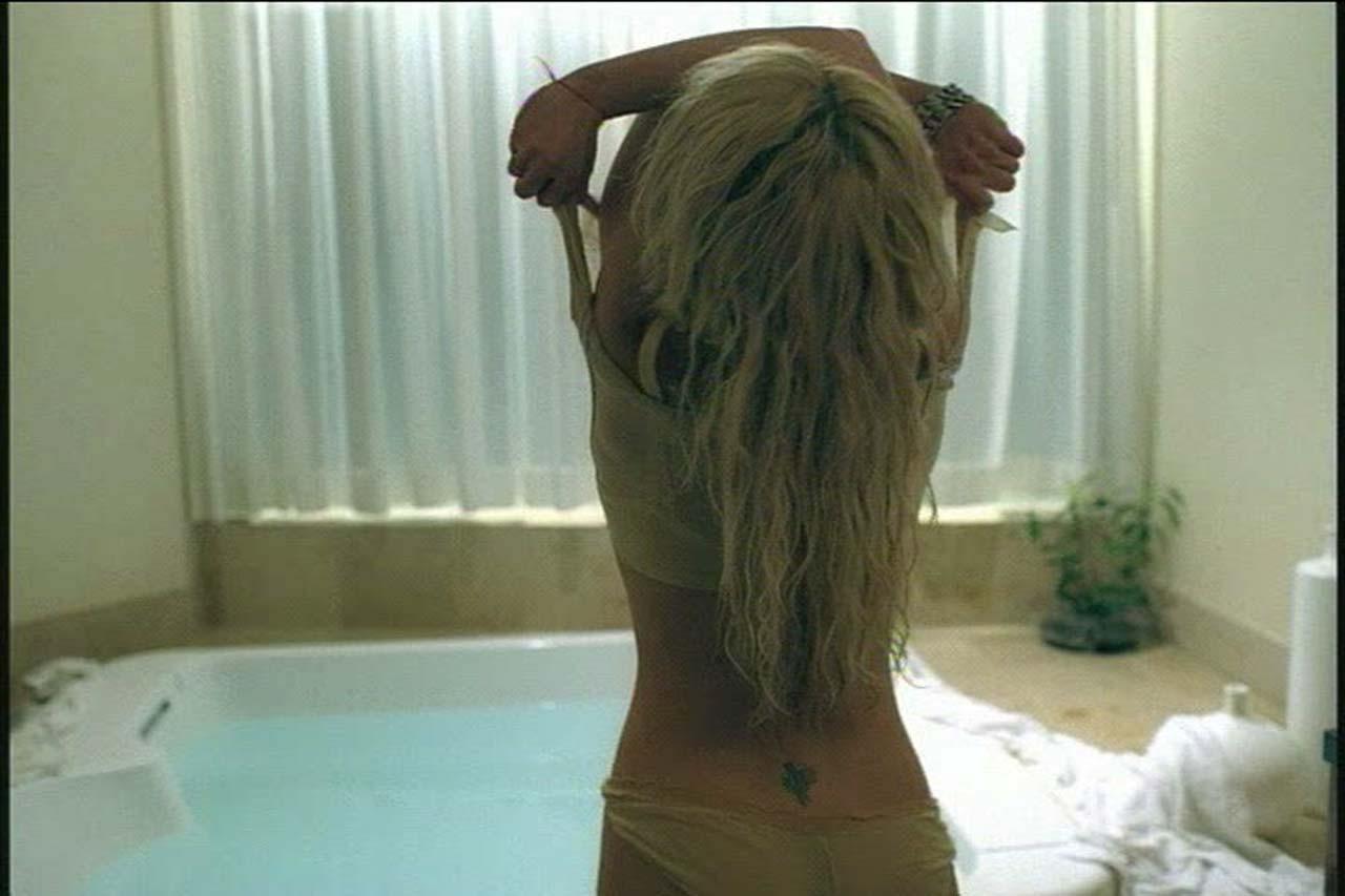 16P Britney Spears posing totally nude and showing sexy ass in thong