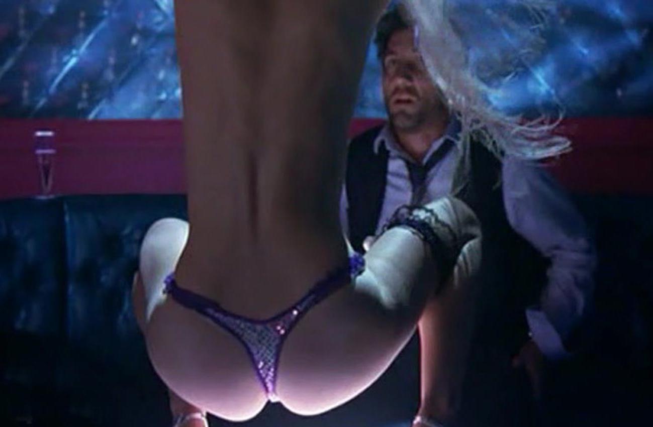 16P Natalie Portman lesbo kissing Mila Kunis