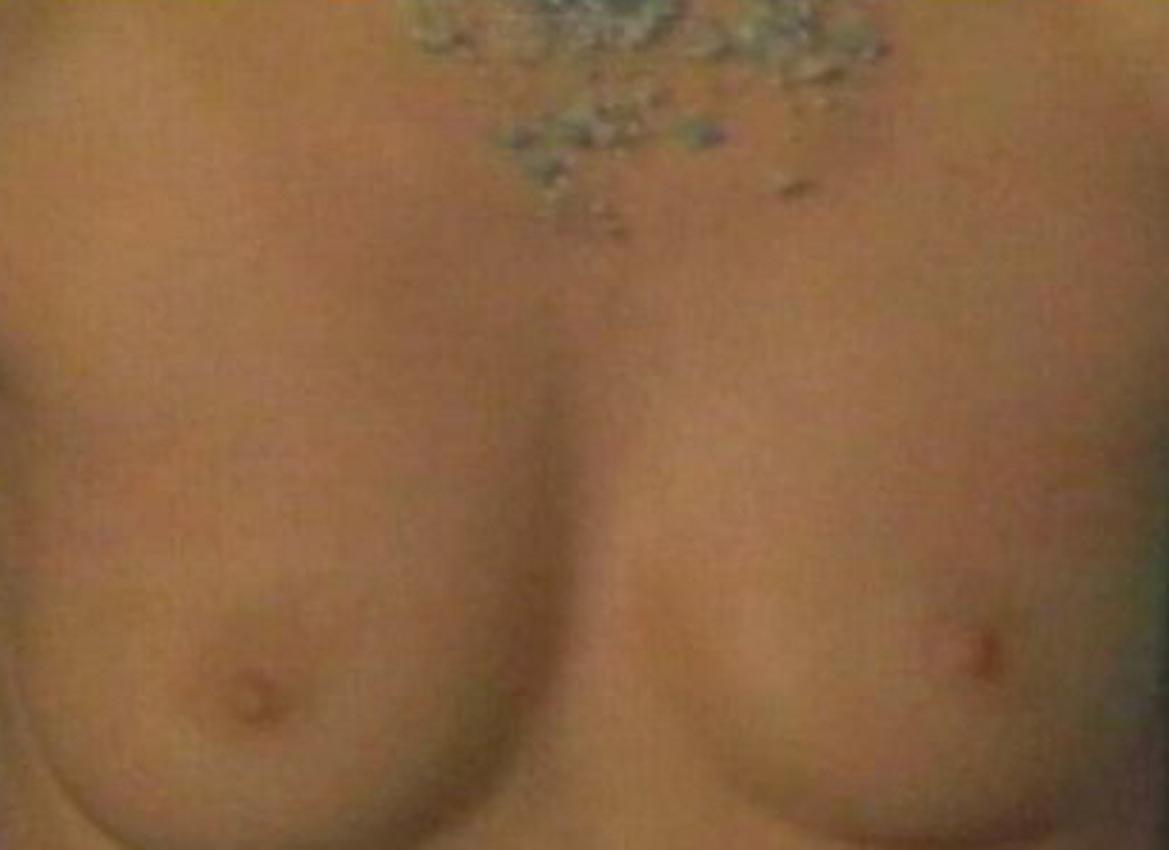 16P Kim Cattrall showing decent nude boobs during sex