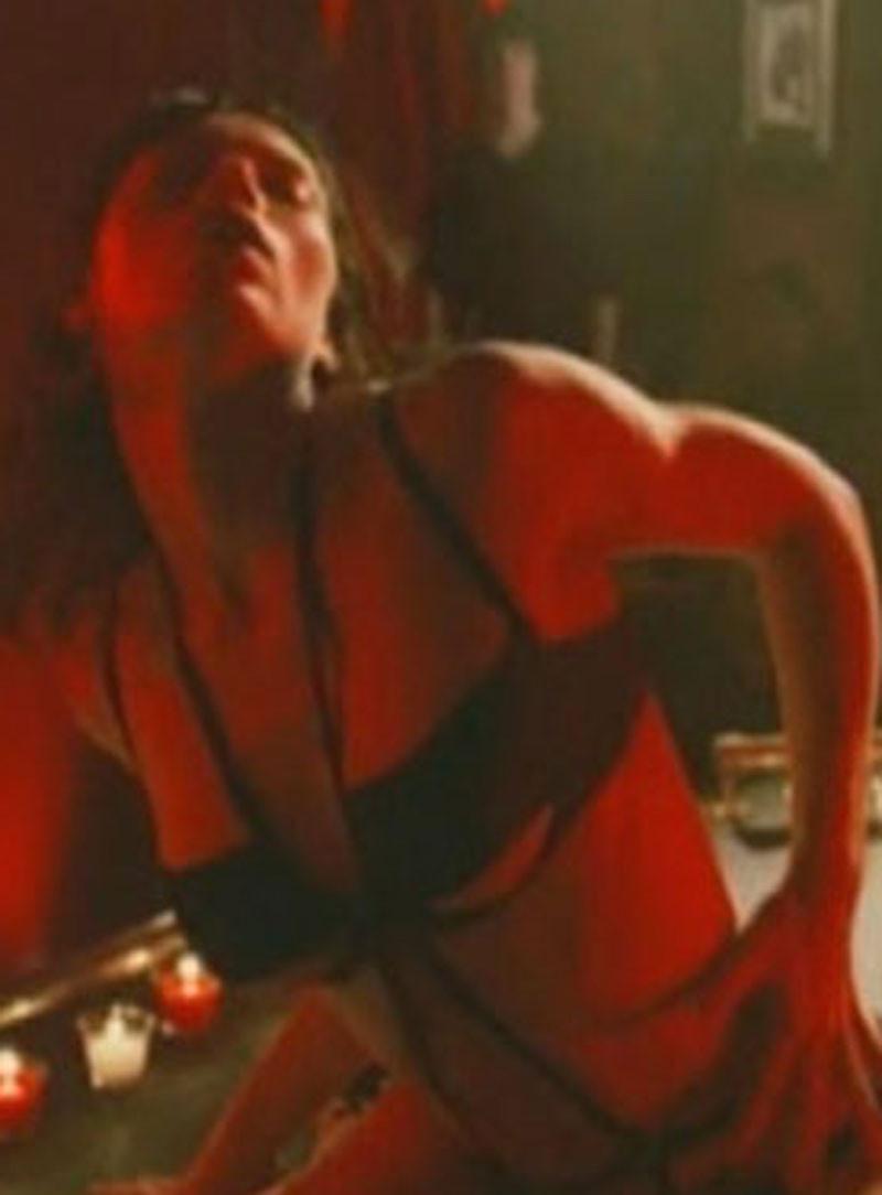 16P Jessica Biel exposing lovely tits while stripping
