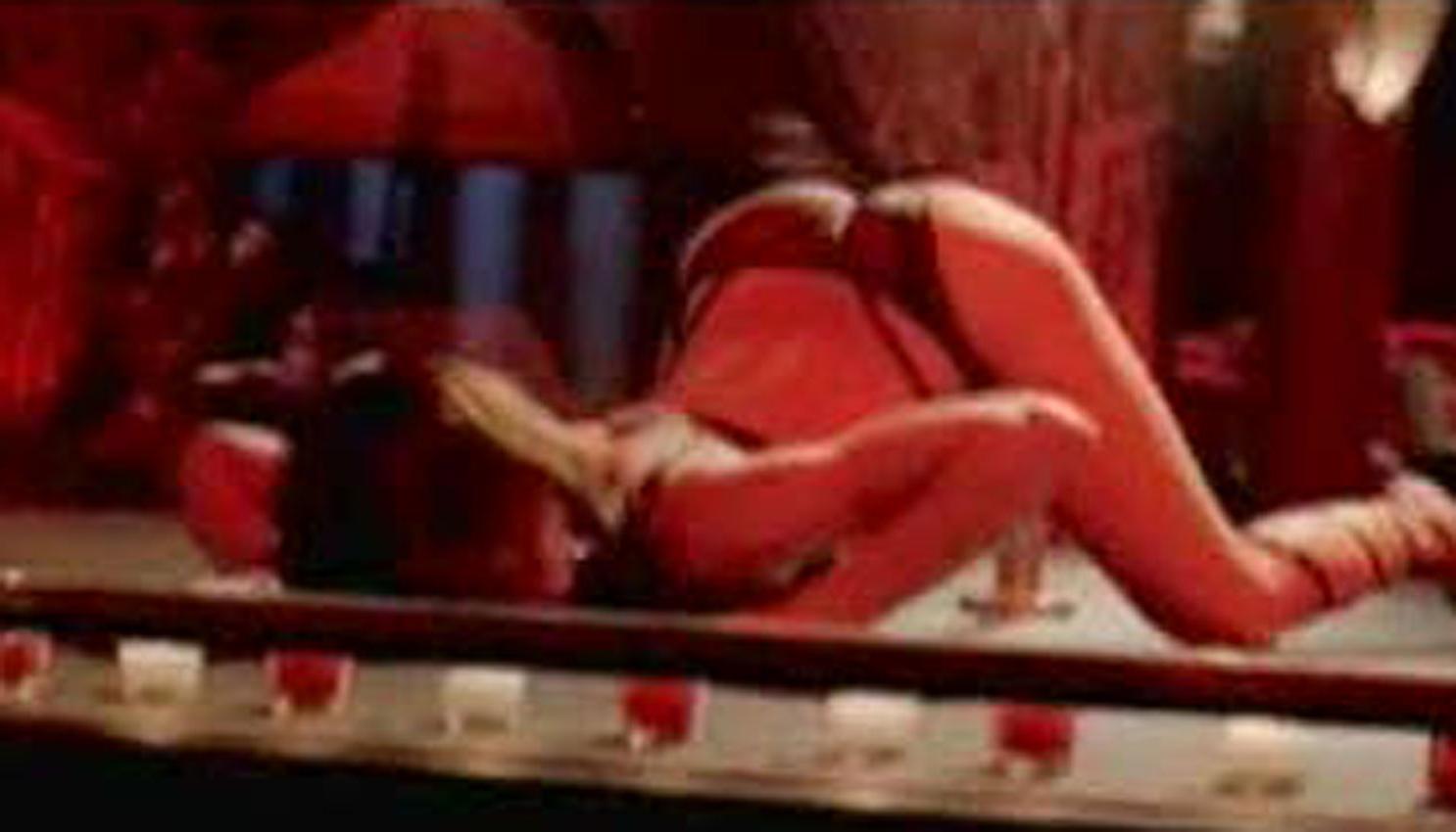 16P Jessica Biel exposing lovely tits while stripping