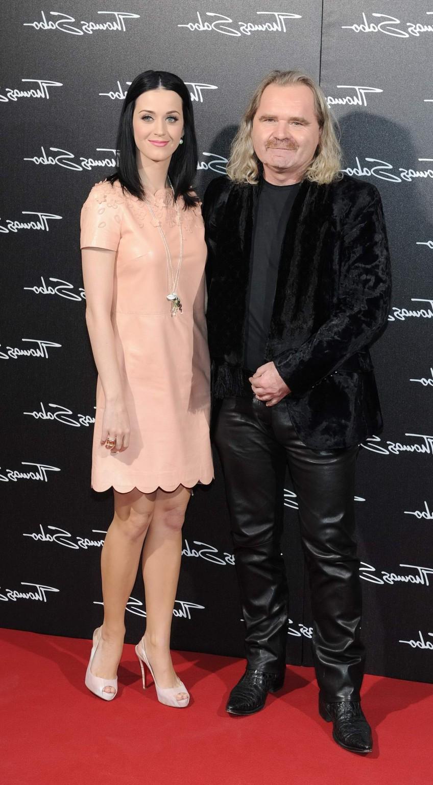 16P Katy Perry leggy wearing skin colored latex dress at Thomas Sabo Press Conferenc