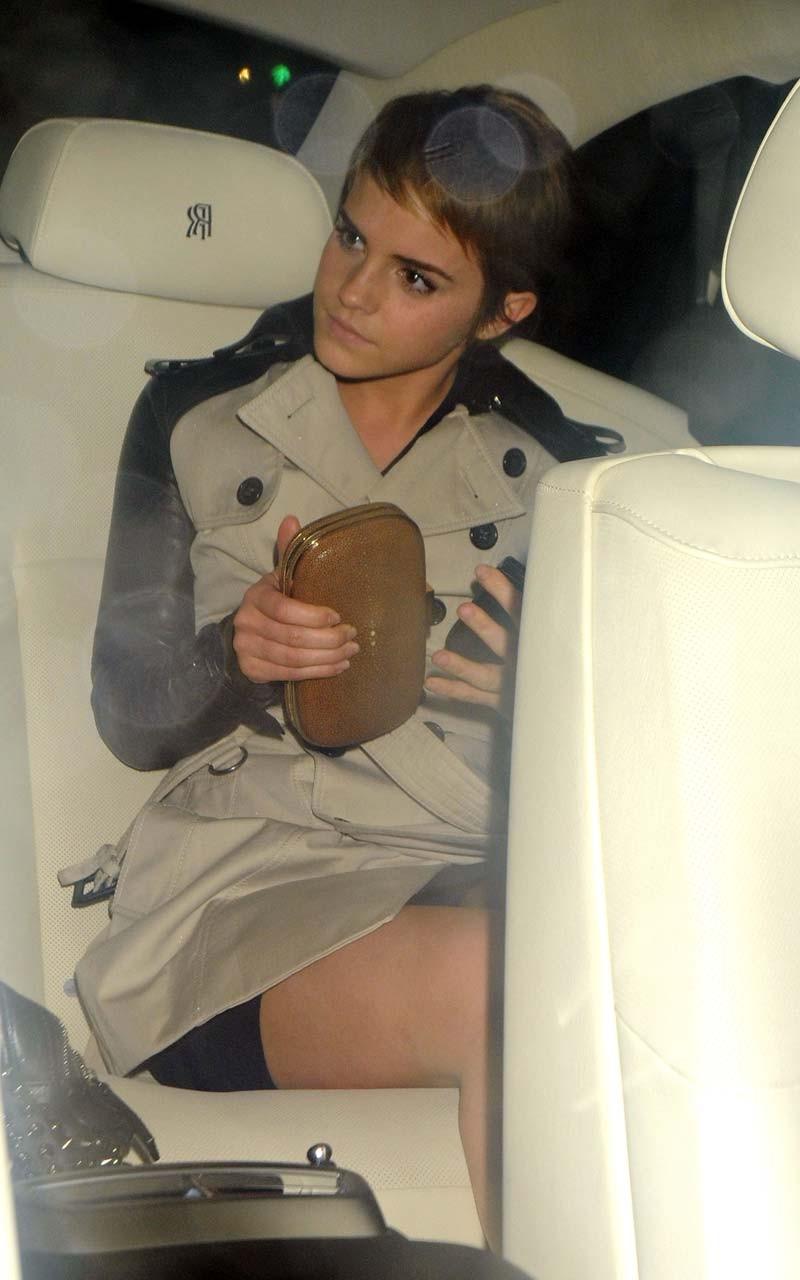 16P Emma Watson sexy upskirt and nipple slip paparazzi photos