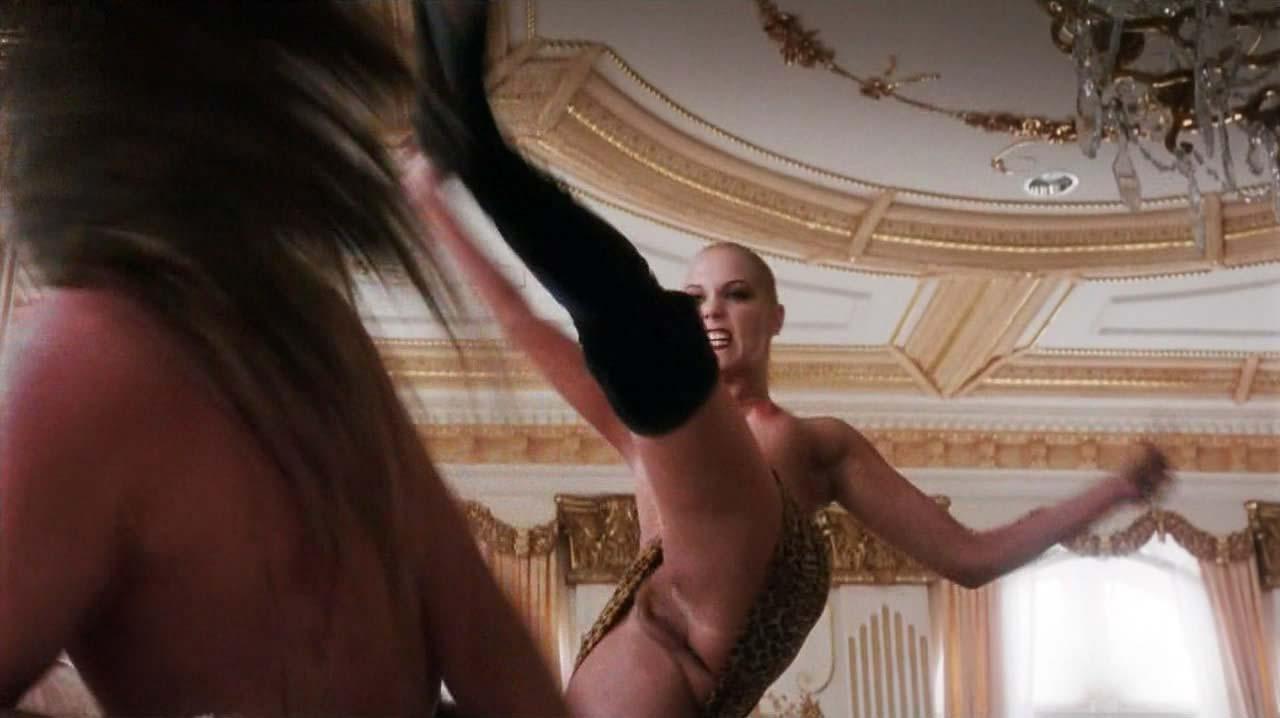 10P Elizabeth Berkley exposing her nice boobs and bare pussy in nude movie scenes