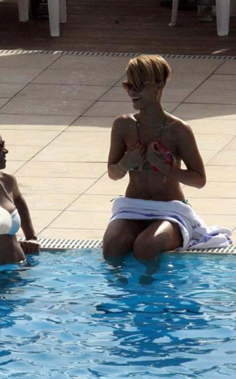 16P Rihanna exposing her fucking sexy body and sexy tits in see thru shirt