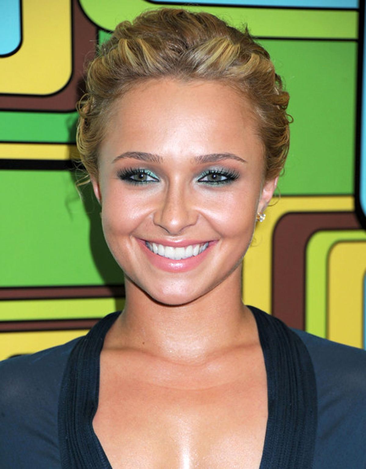16P Hayden Panettiere exposing her sexy body and nice tits in see thru dress