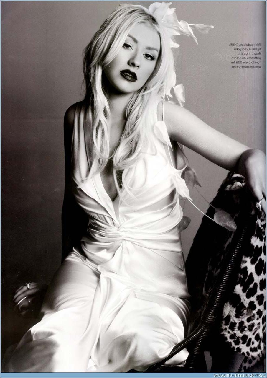 10P Christina Aguilera exposing her tits in see thru top paparazzi shoots